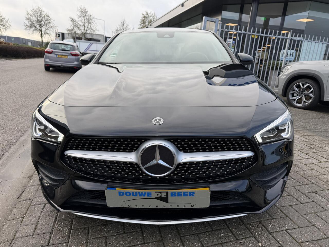 Mercedes-Benz CLA-KLASSE 200 AMG Line Premium Trekhaak | Stoelverw. | Camera |