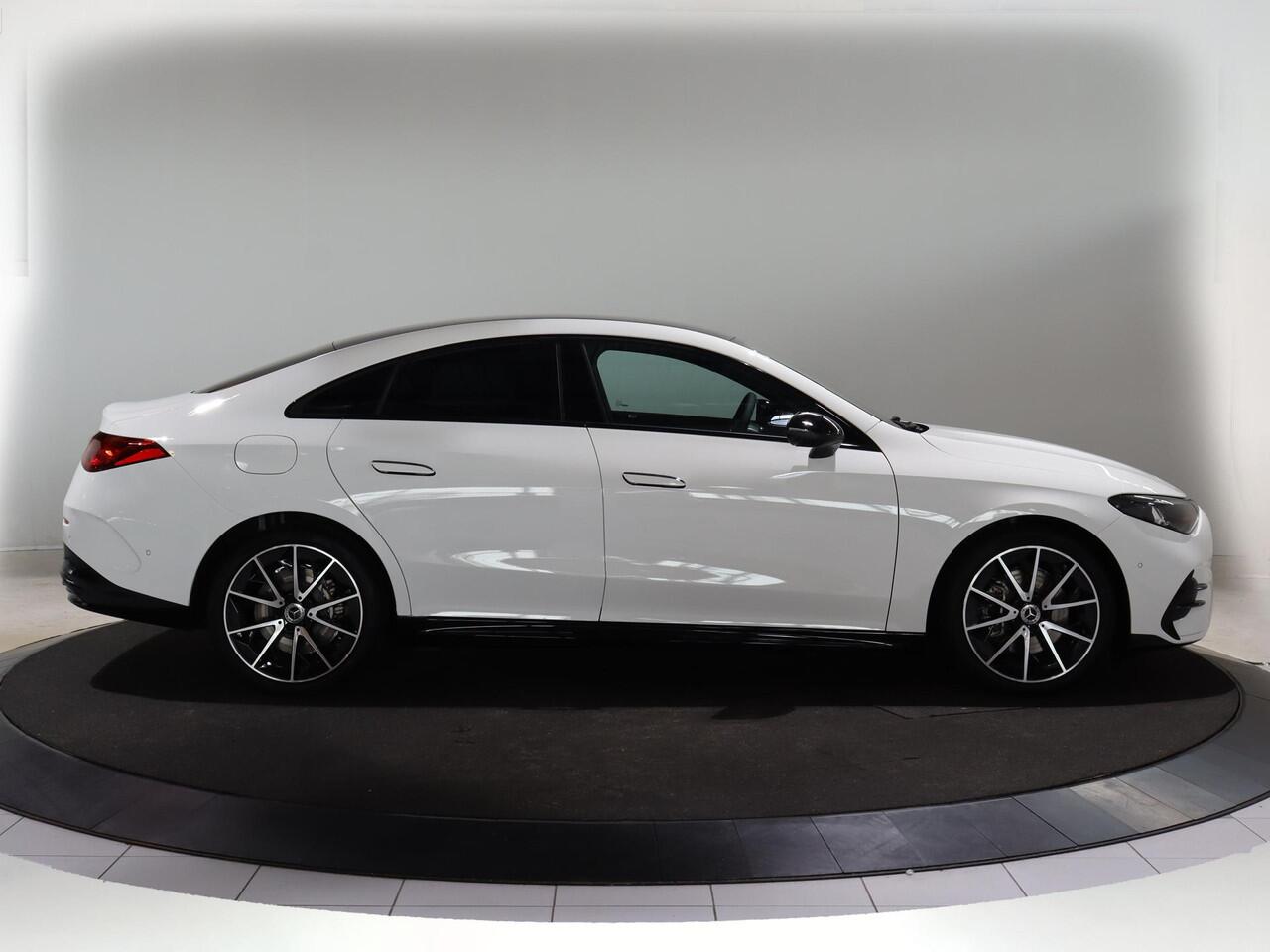 Mercedes-Benz CLA-KLASSE 250+ Launch Edition 85 kWh | Night | Panoramadak | DISTRONIC | Achteruitrijcamera | Dodehoekassistent | Trekhaak |