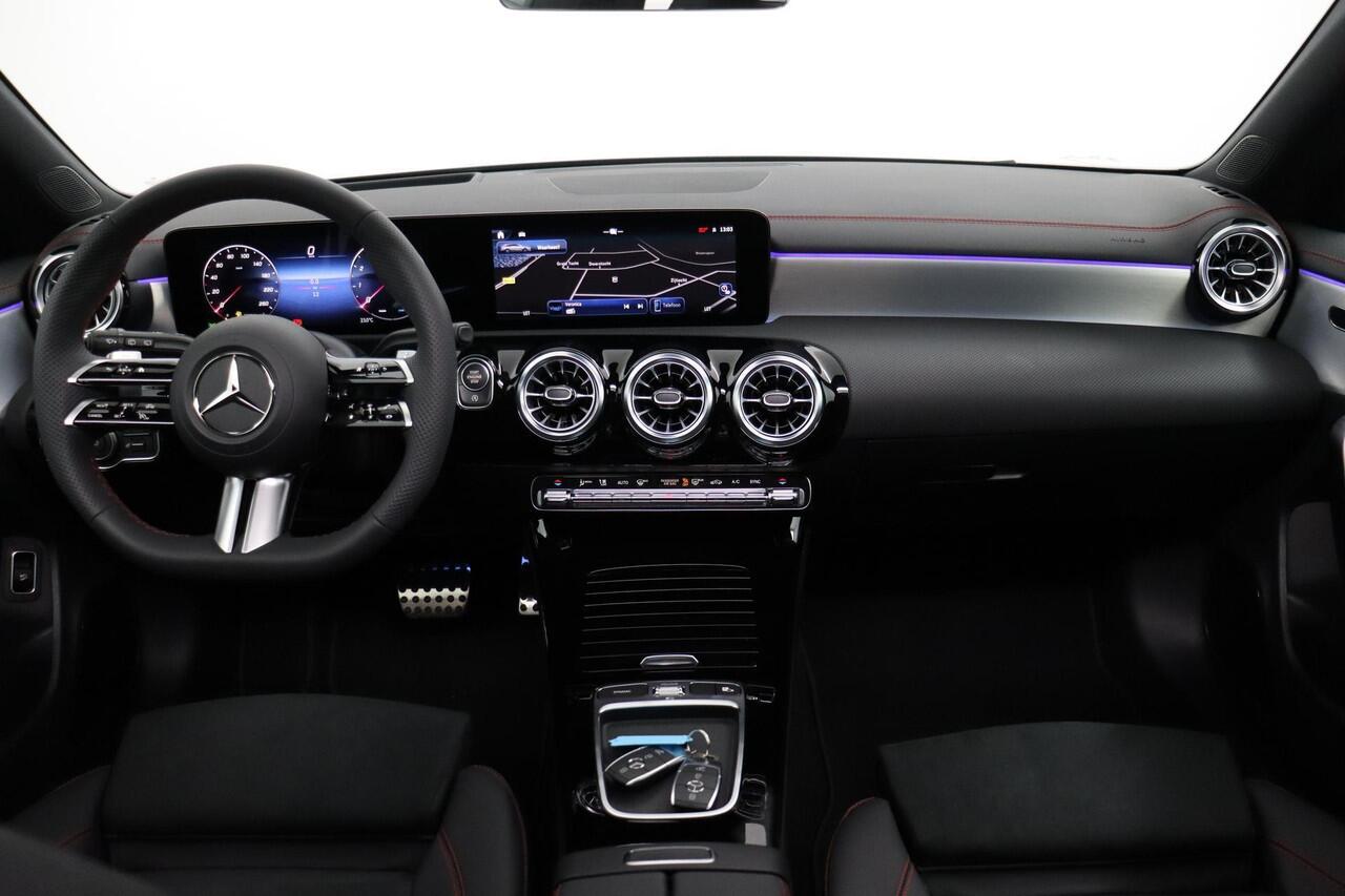 Mercedes-Benz CLA-KLASSE Shooting Brake 200 AMG Line