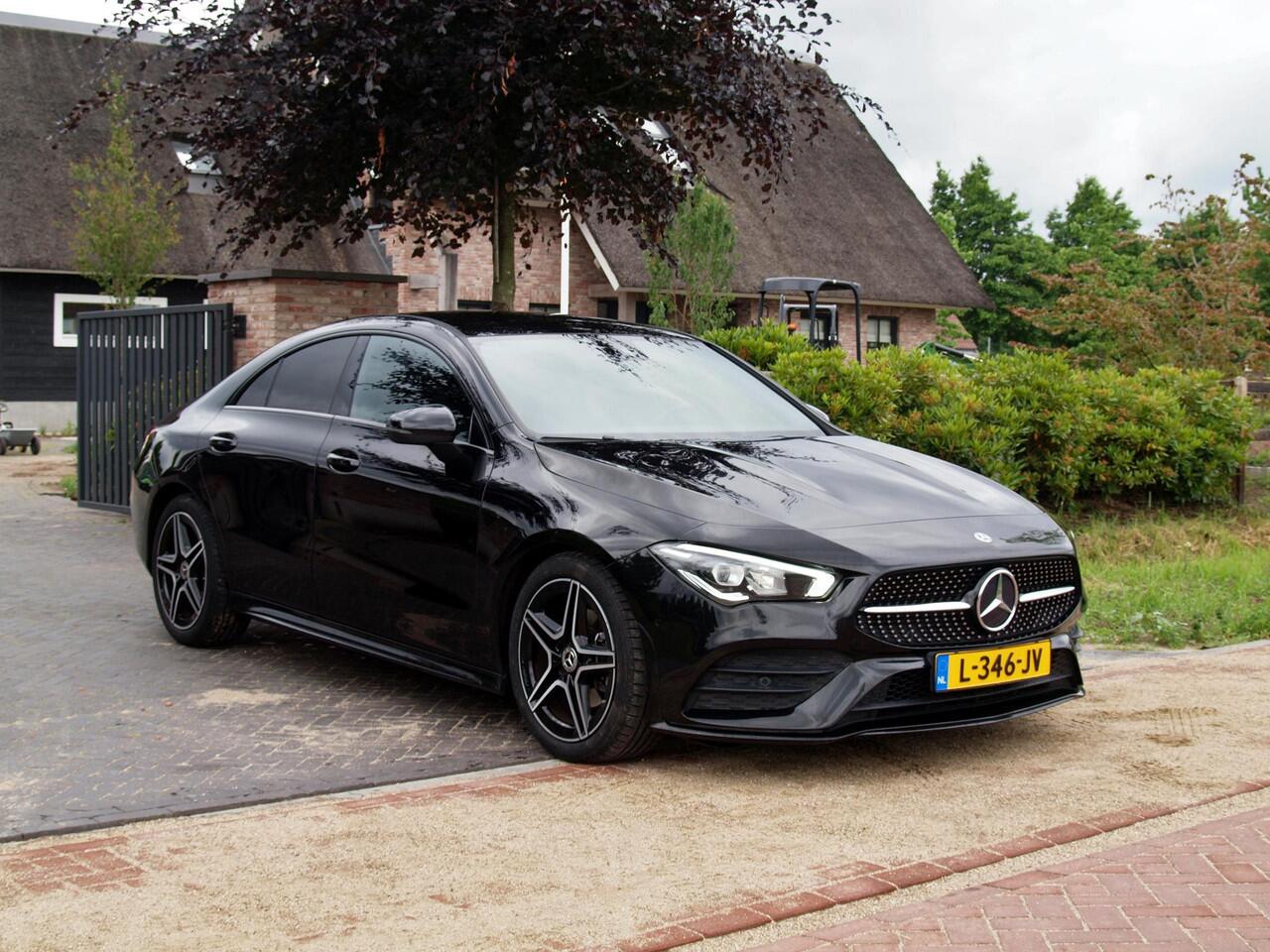 Mercedes-Benz CLA-KLASSE 180 Premium Plus | Amg-Pakket | Camera | Apple Carplay | Cruise Control | Nieuw Model |
