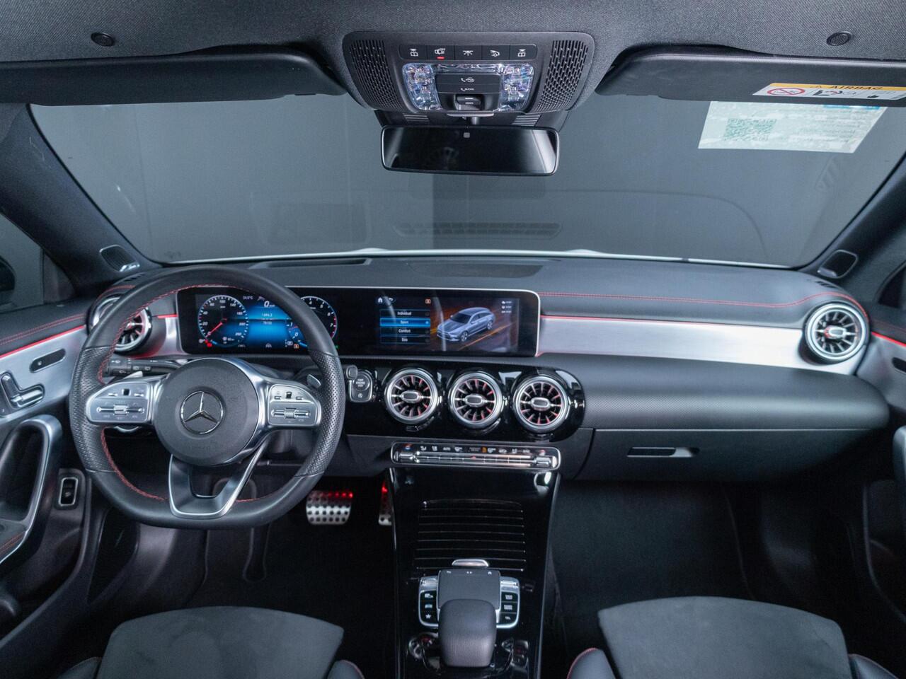 Mercedes-Benz CLA-KLASSE Shooting Brake 250 4MATIC Premium Plus Panorama dak