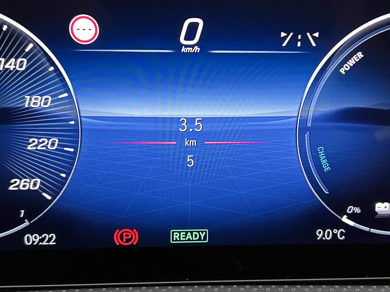 Mercedes-Benz CLA-KLASSE Shooting Brake 250 e Business Solution AMG | Nightpakket | Smartphone-integratie | Multibeam LED | Panoramaschuifdak | Stoelverwarming voor | Sfeerverlichting | KEYLESS-GO comfortpakket |