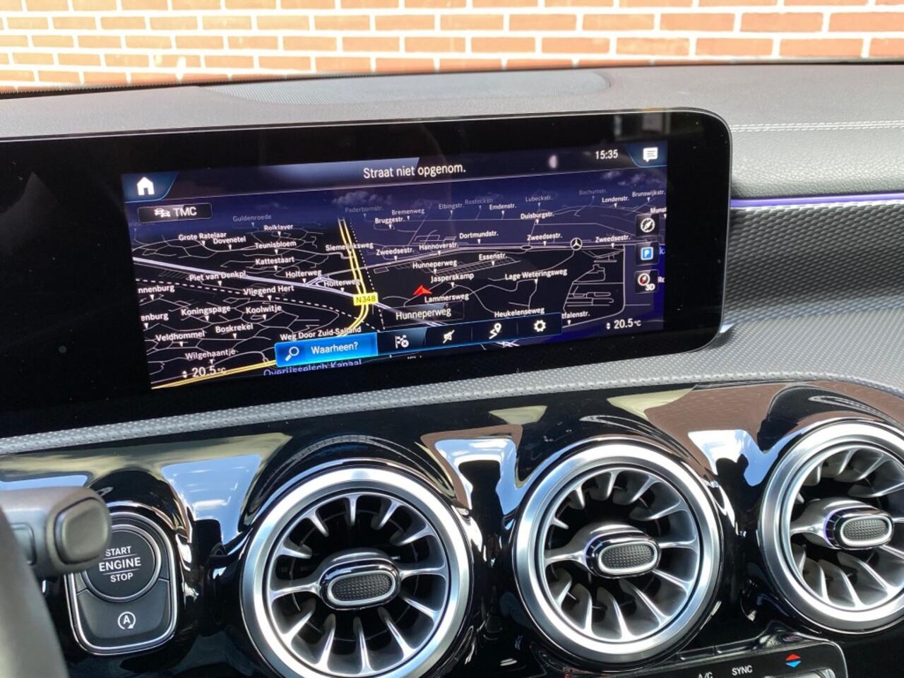 Mercedes-Benz CLA-KLASSE 180 LUXURY LINE LEDER NAV CRUISE CAMERA PDC ECC LMV STOELVW