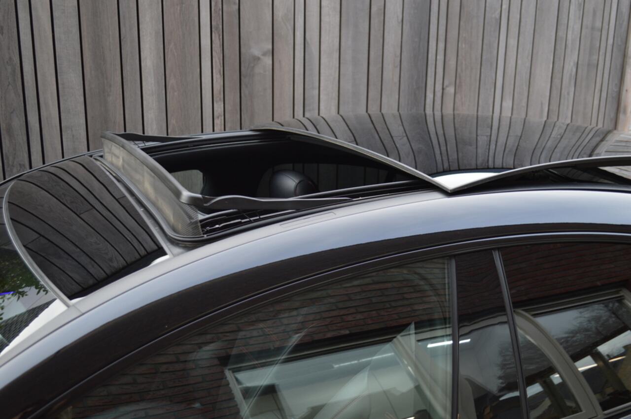 Mercedes-Benz CLA-KLASSE 250 e AMG Led Panorama Memory Distronic Camera 360 Head-Up Keyless Pdc