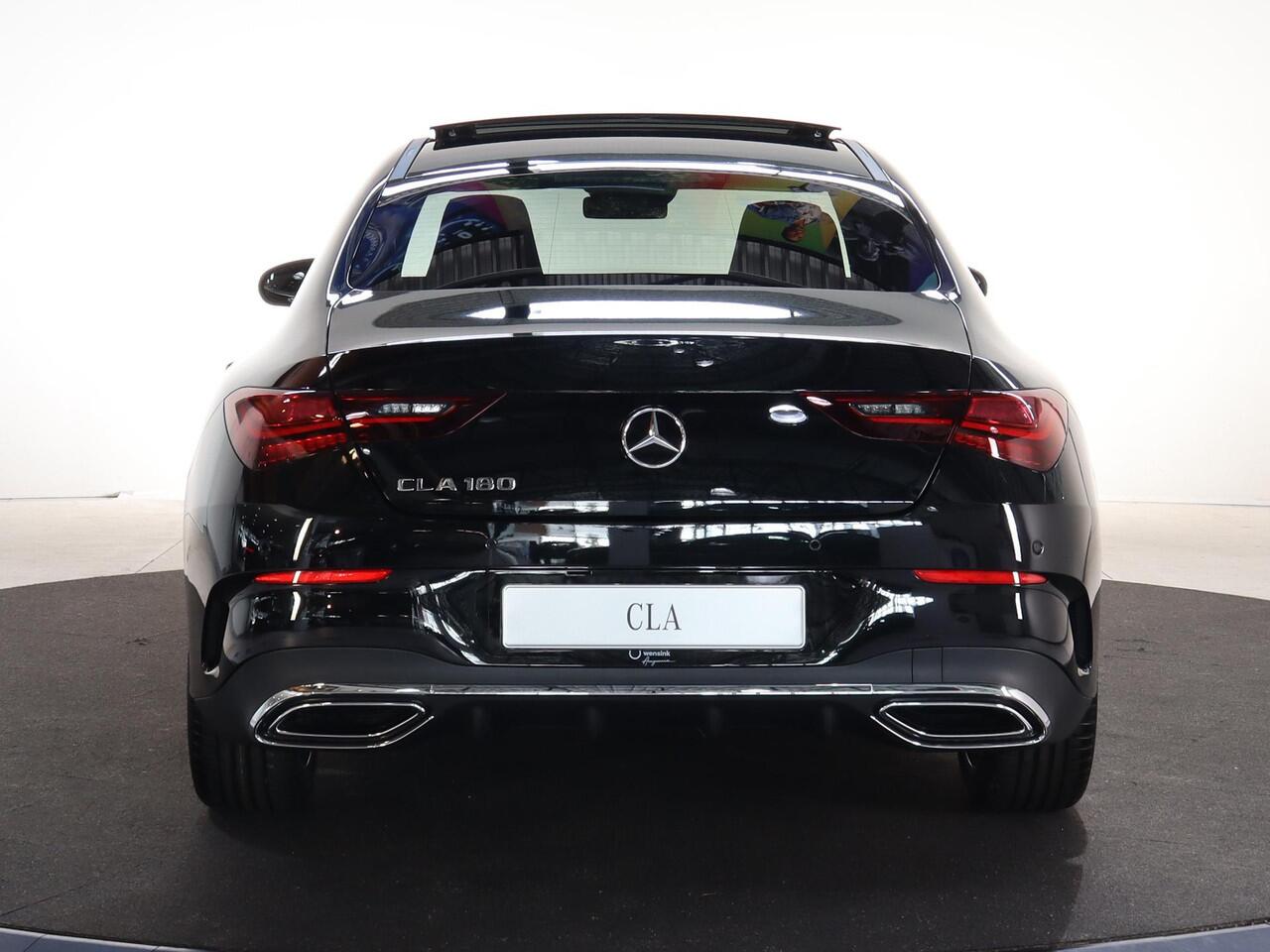 Mercedes-Benz CLA-KLASSE 180 Business Solution AMG | Panoramaschuifdak | Trekhaak | Burmester | Rijassistentiepakket Plus | Techniekpakket | Winterpakket |