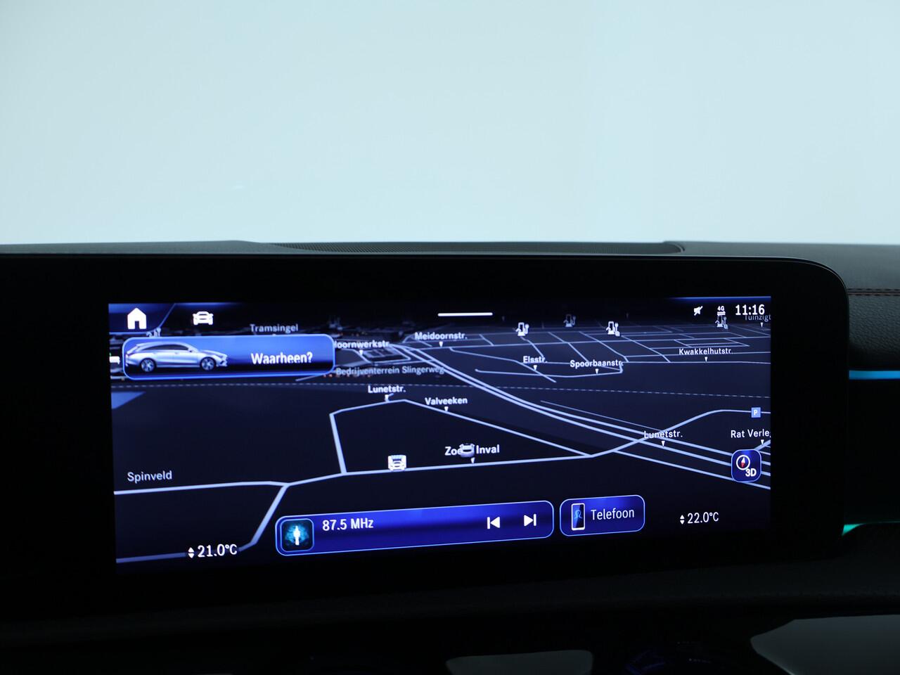 Mercedes-Benz CLA-KLASSE Shooting Brake 250 e AMG Face Lift Plug-In Hybride | AMG Line Premium | Night Pakket | Panoramadak | 11 kw Laden | Stuur en Stoelverwarmig | Inclusief 24 maanden MB Certified garantie voor Europa.