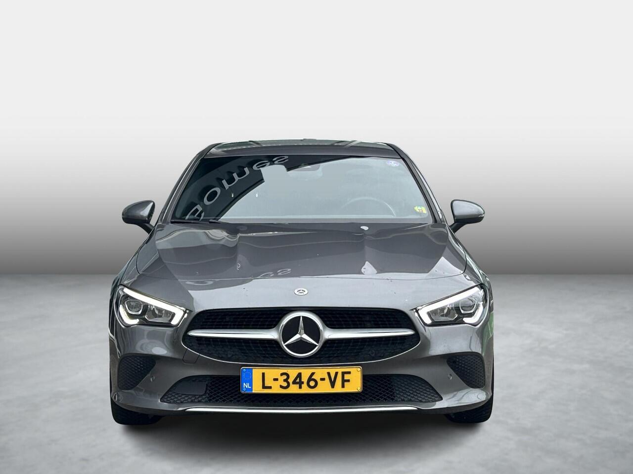 Mercedes-Benz CLA-KLASSE Shooting Brake 180 Luxury | Trekhaak | Sfeerverlichting