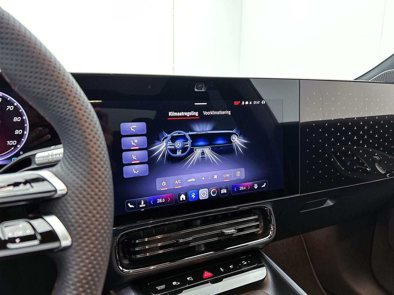 Mercedes-Benz CLA-KLASSE 250+ Launch Edition 85 kWh | Trekhaak | Warmtepomp | Multibeam LED | Panoramadak | Nightpakket | Smartphone integratie | Memorypakket | Adaptieve Cruisecontrol | Sierdelen aluminium | Antidiefstal pakket URBAN GUARD |