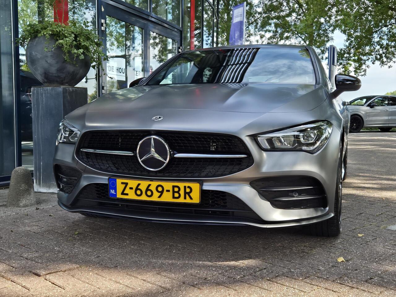 Mercedes-Benz CLA-KLASSE Shooting Brake 250 e Premium | Designo Mountaingrijs Magno | AMG LINE | ECC | PDC+Camera | Stoelverwarming |