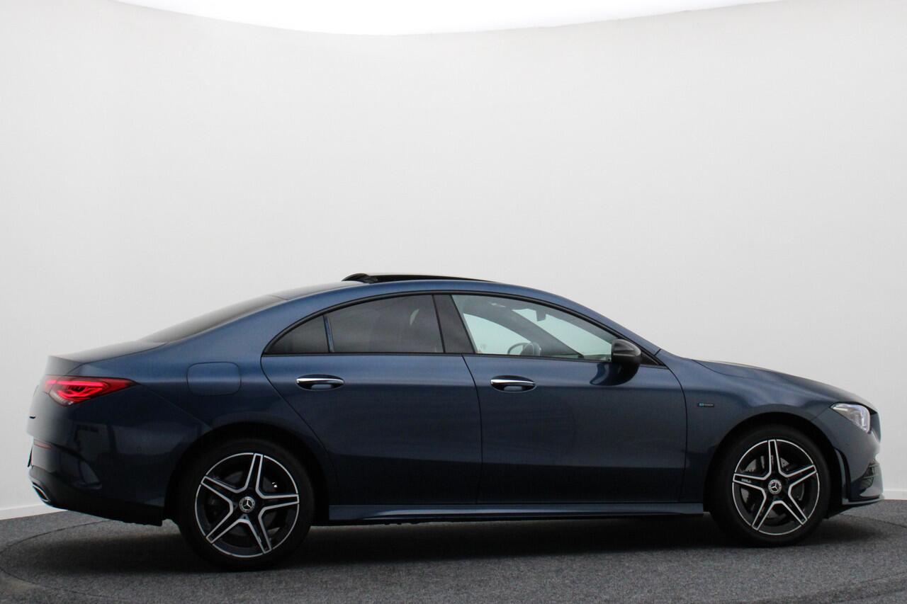 Mercedes-Benz CLA-KLASSE 250 e Business Solution AMG Limited Panoramadak, Memory, Matrix LED, Sfeerverlichting, Apple Carplay, DAB