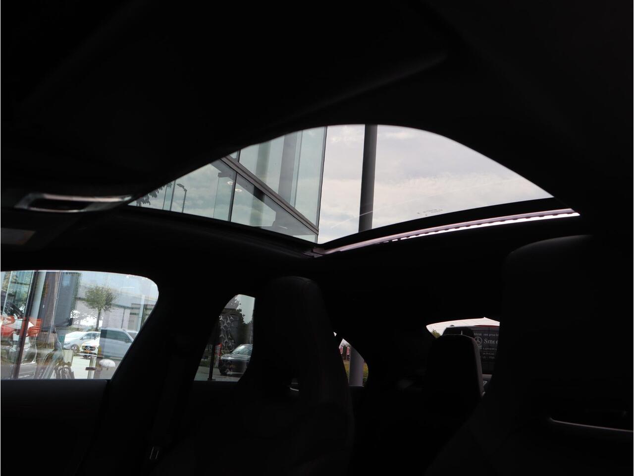 Mercedes-Benz CLA-KLASSE 180 Business Solution AMG