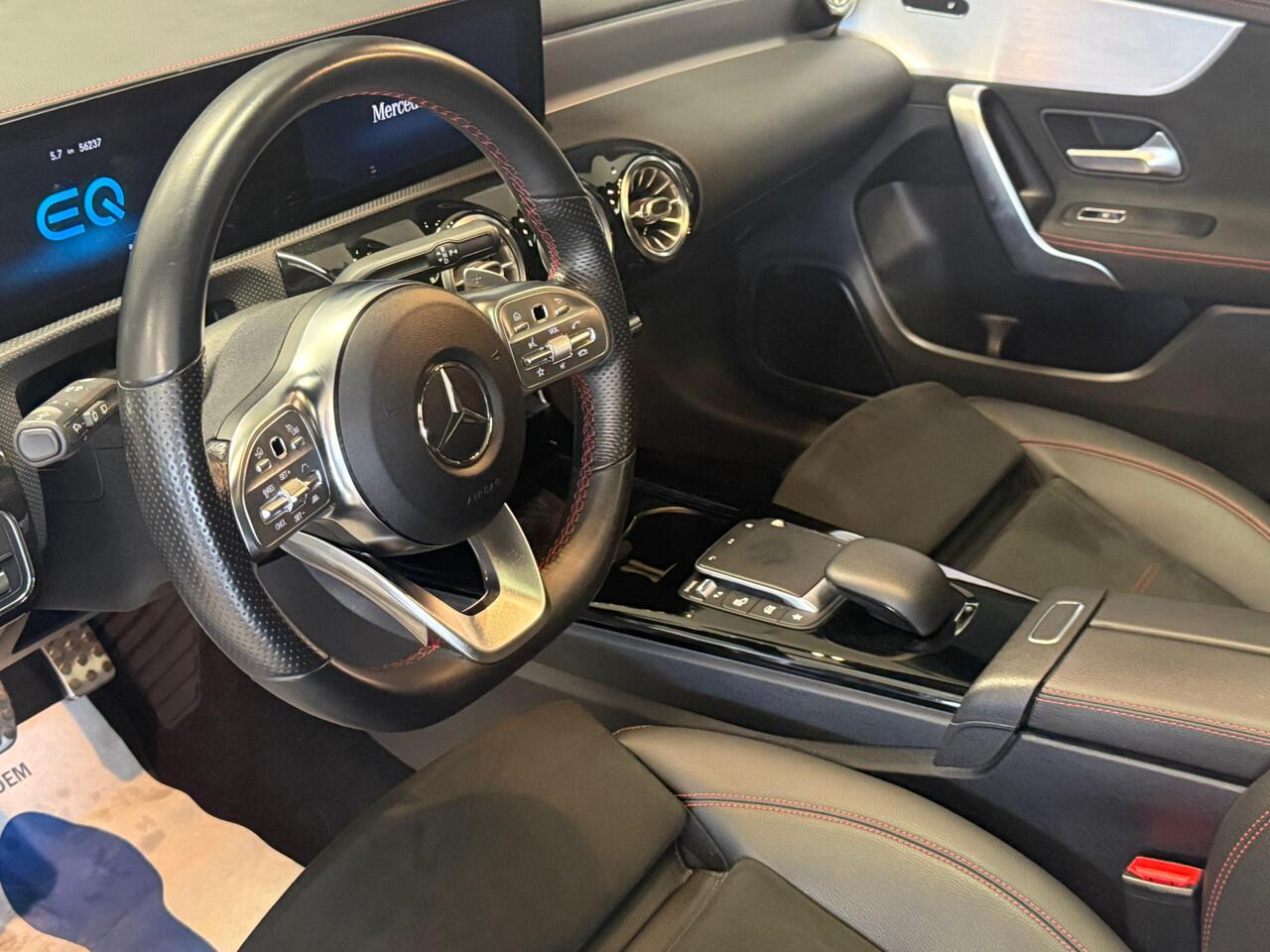 Mercedes-Benz CLA-KLASSE Shooting Brake 250e Amg Line Pano Navi Camera Led Zeer Compleet! 56dkm!