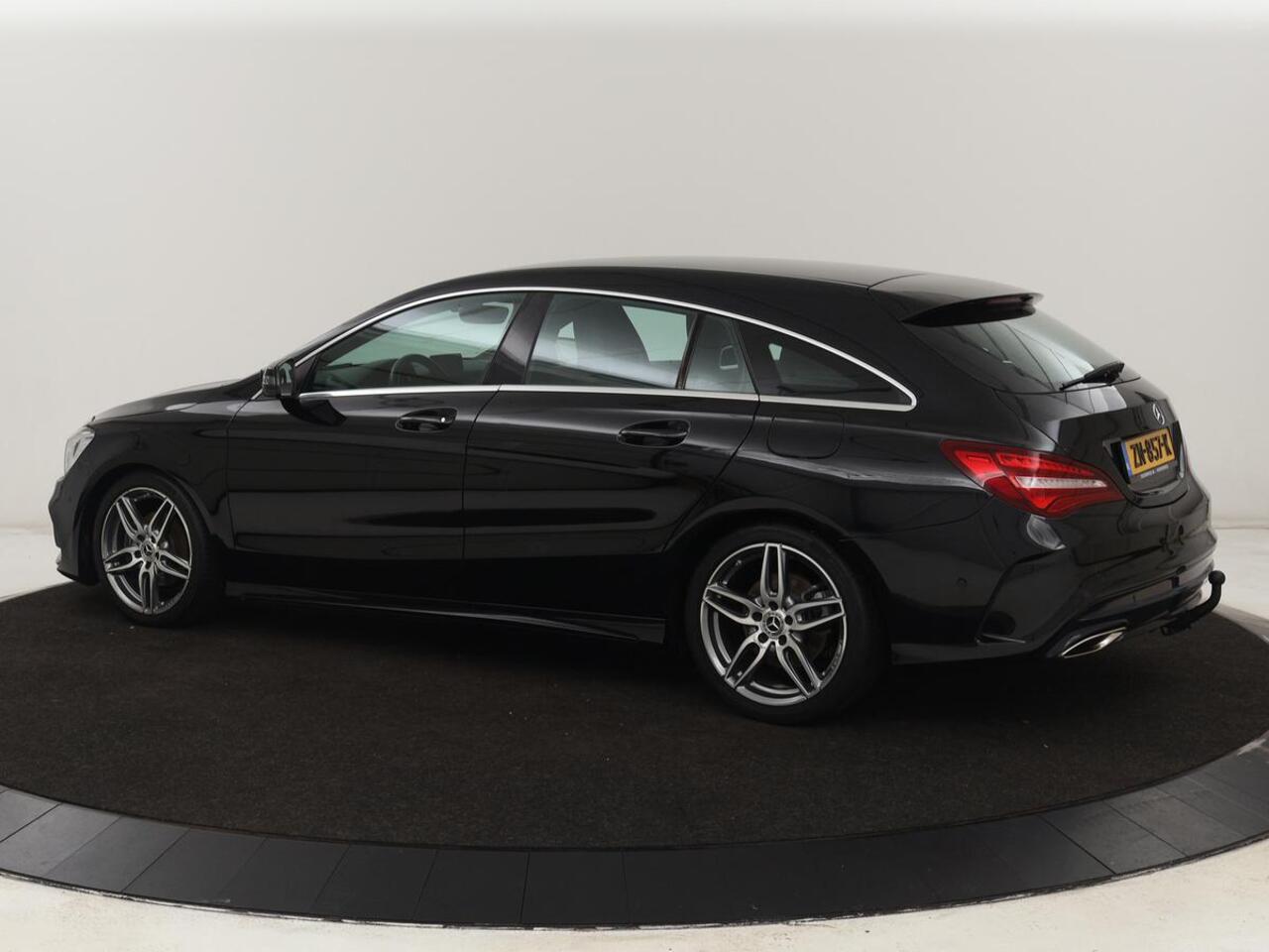 Mercedes-Benz CLA-KLASSE Shooting Brake 180 | Trekhaak | Camera | Navigatie | Leder | LED | Cruise control | Sportstoelen | LMV 18 inch