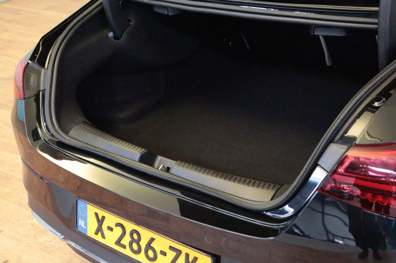 Mercedes-Benz CLA-KLASSE 180 Luxury Line Automaat | NAVI | 360-CAMERA | ADAP CRUISE | STOELVERW | AMBIENT-LIGHT |