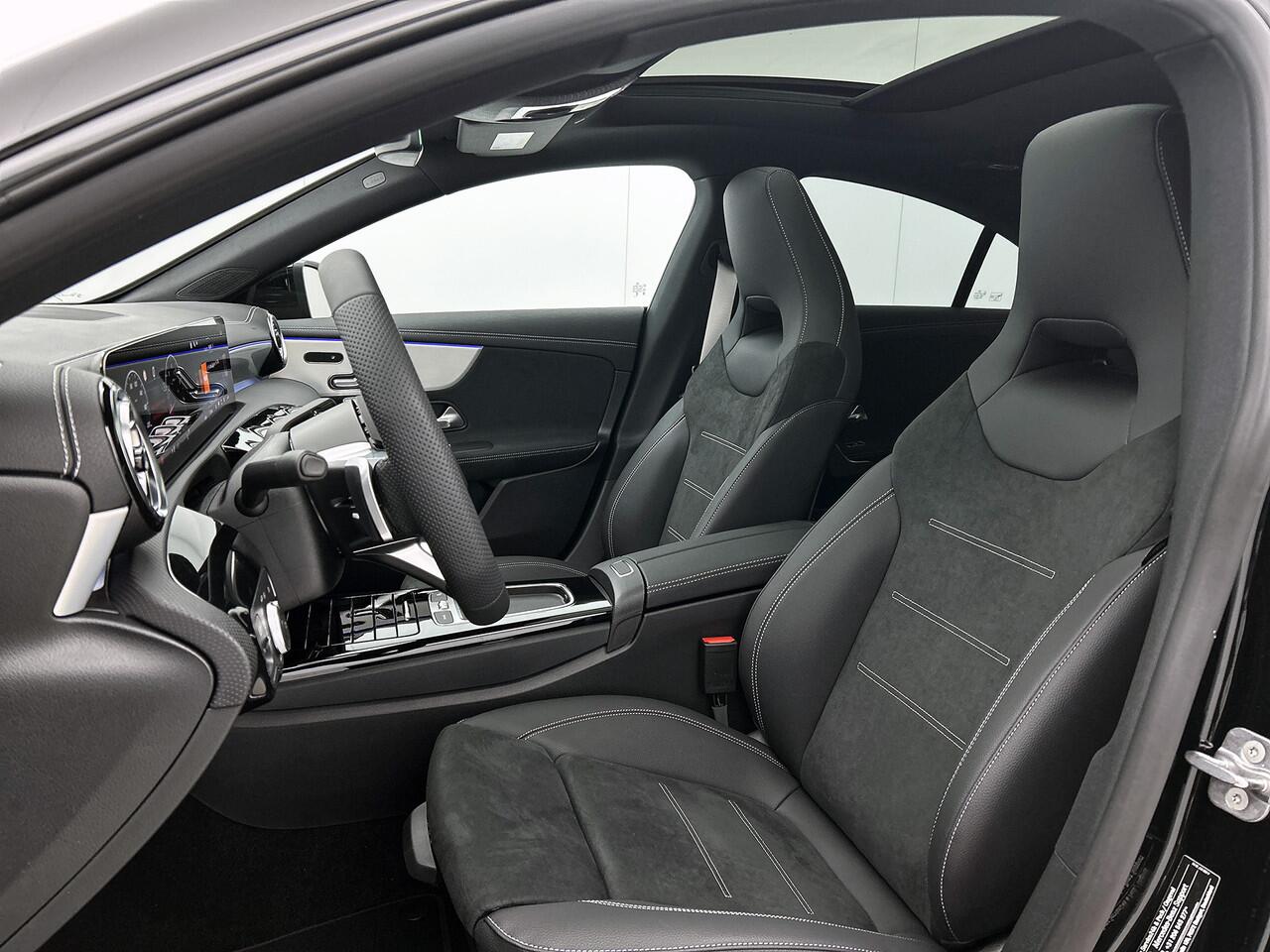 Mercedes-Benz CLA-KLASSE 180 Business Solution AMG | AMG Line Plus pakket | 360° camera | Head-up Display | Augmented Reality navigatie | Memorypakket | Panoramaschuifdak | 19 inch AMG velgen | Sierdelen aluminium |