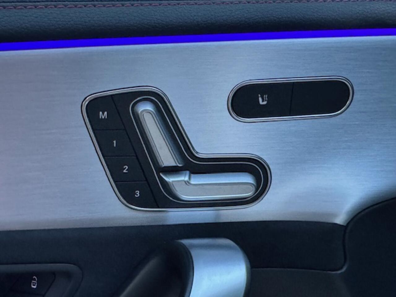 Mercedes-Benz CLA-KLASSE Shooting Brake AMG 35 4MATIC Premium Plus PANO NIGHT LEER SFEER LED 51000KM!!!