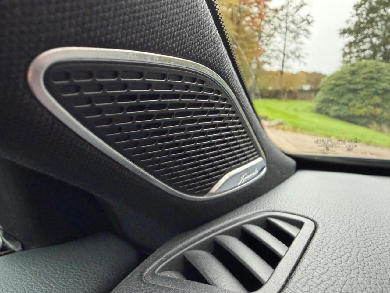 Mercedes-Benz CLA-KLASSE Shooting Brake AMG 35 4MATIC | HUD | Pano | Camera | Nwe Service |