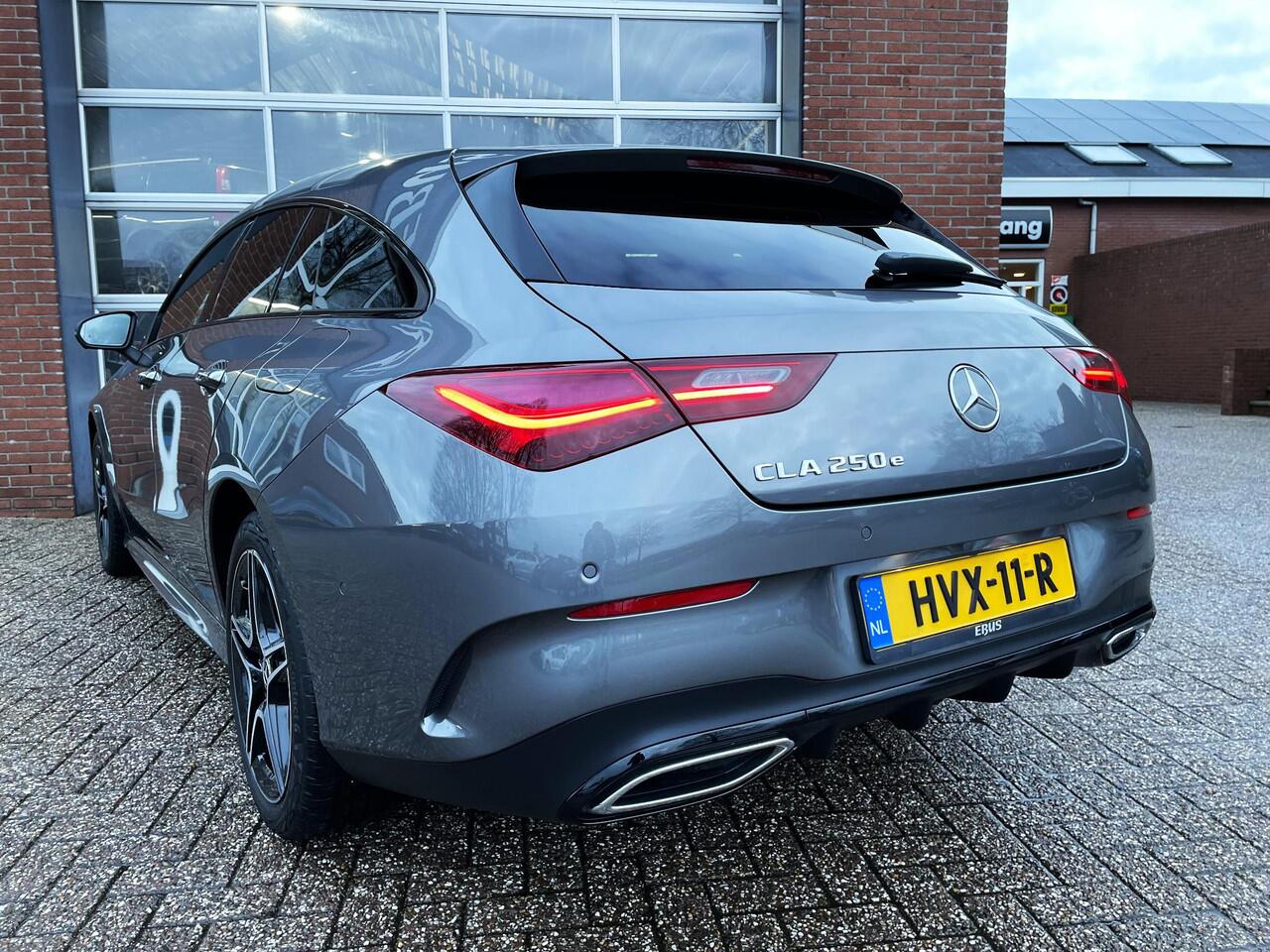 Mercedes-Benz CLA-KLASSE Shooting Brake 250 e AMG Line Nightpakket!