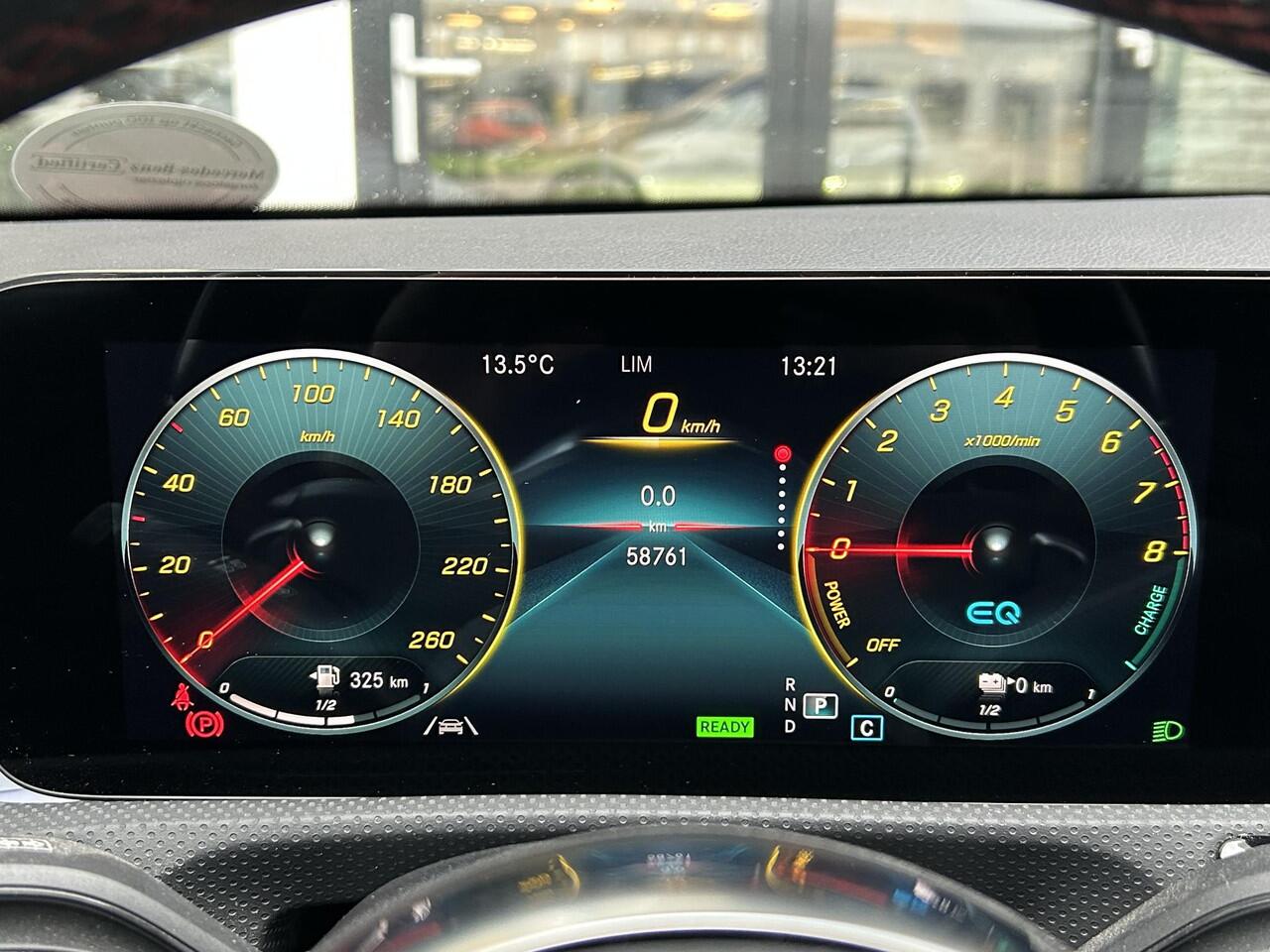 Mercedes-Benz CLA-KLASSE 250 e AMG | Panoramadak | Memorypakket | Sfeerverlichting