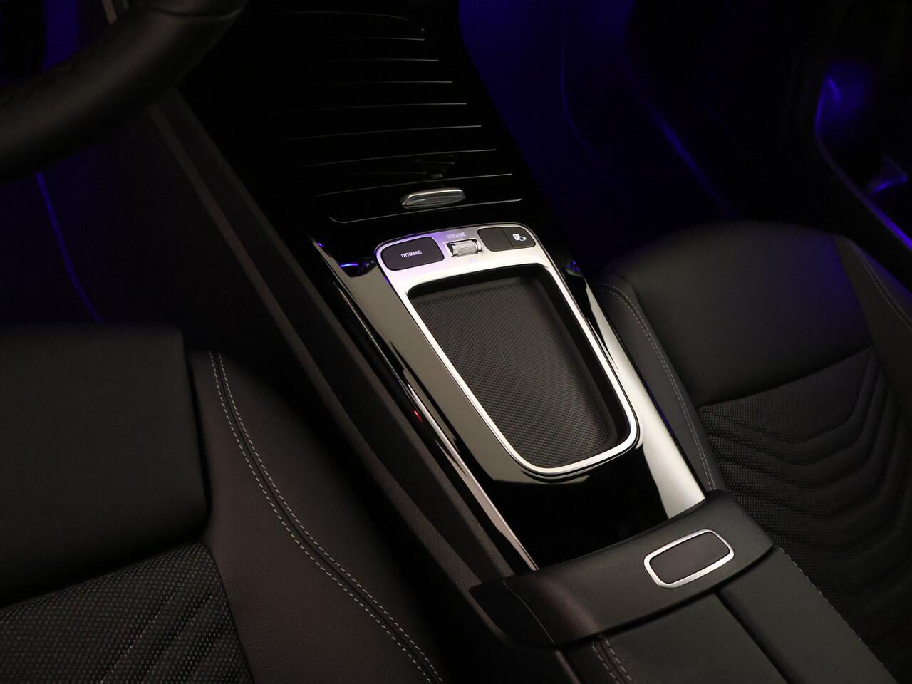 Mercedes-Benz CLA-KLASSE Shooting Brake 250 e Star Edition Luxury Line | Trekhaak | Distronic | Antidiefstalpakket GUARD 360° Plus | KEYLESS GO-comfortpakket | USB pakket plus | EASY PACK achterklep | Parkeerpakket met achteruitrijcamera |