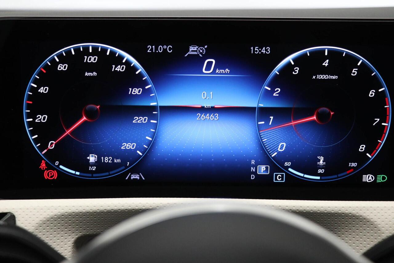 Mercedes-Benz CLA-KLASSE Shooting Brake 180 Luxury Line | PREMIUM PACK | MATRIX LED | APPLE | TREKHAAK