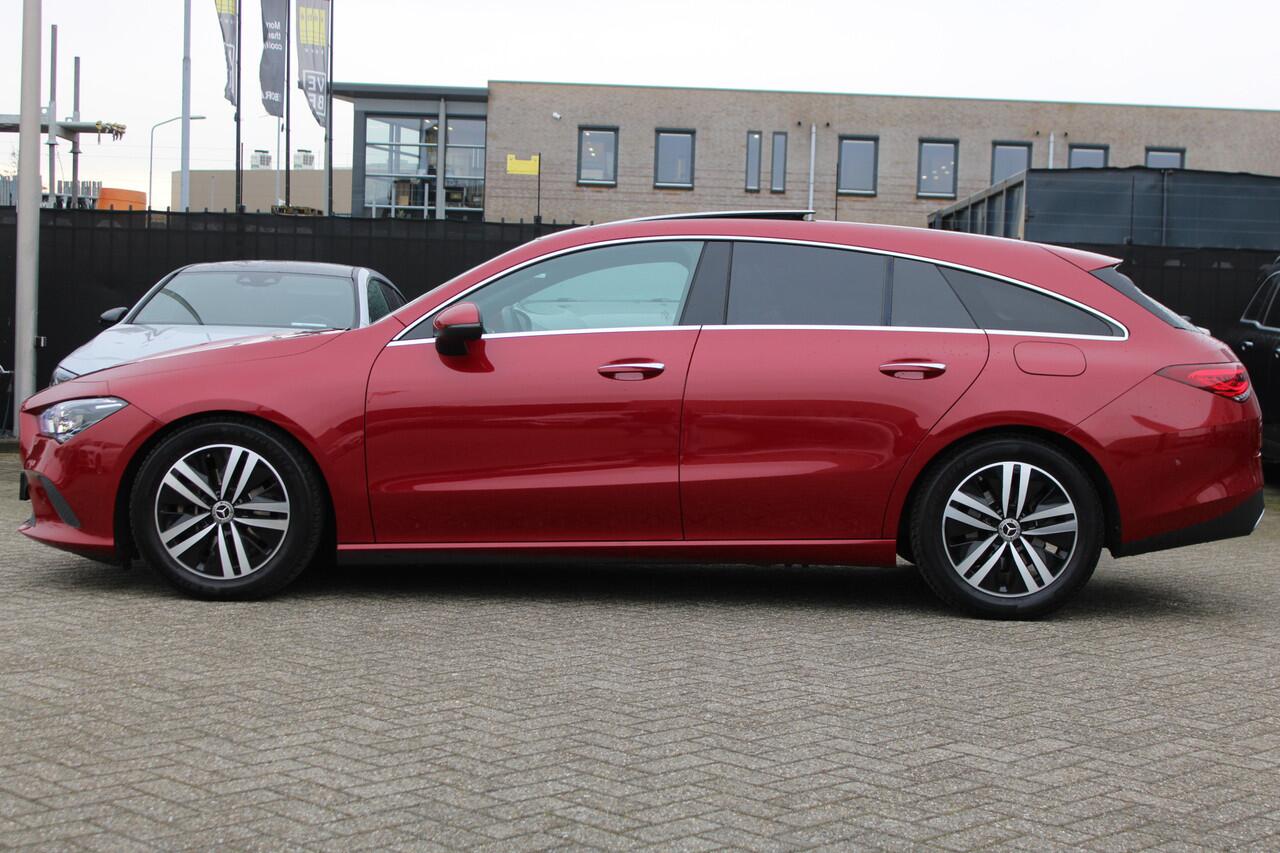 Mercedes-Benz CLA-KLASSE Shooting Brake 200 AUT7 Luxury Line PANORAMADAK LEDER MEMORY DISTRONIC SFEER CARPLAY KEY-LESS GO MULTIBEAM