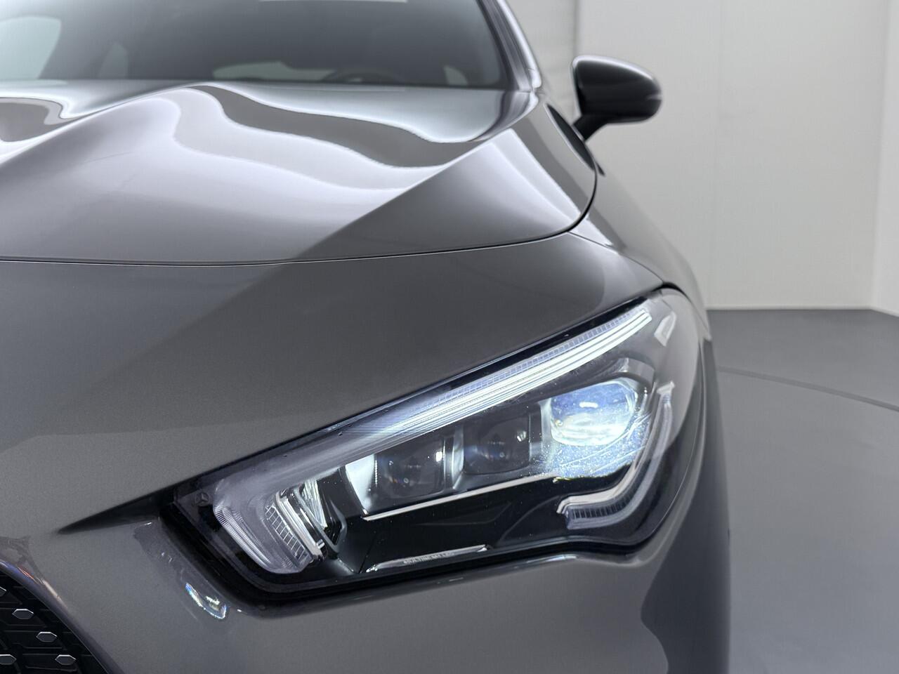 Mercedes-Benz CLA-KLASSE CLA 250 e Coupé AMG Line Night | Pano Multibeam Sound Night