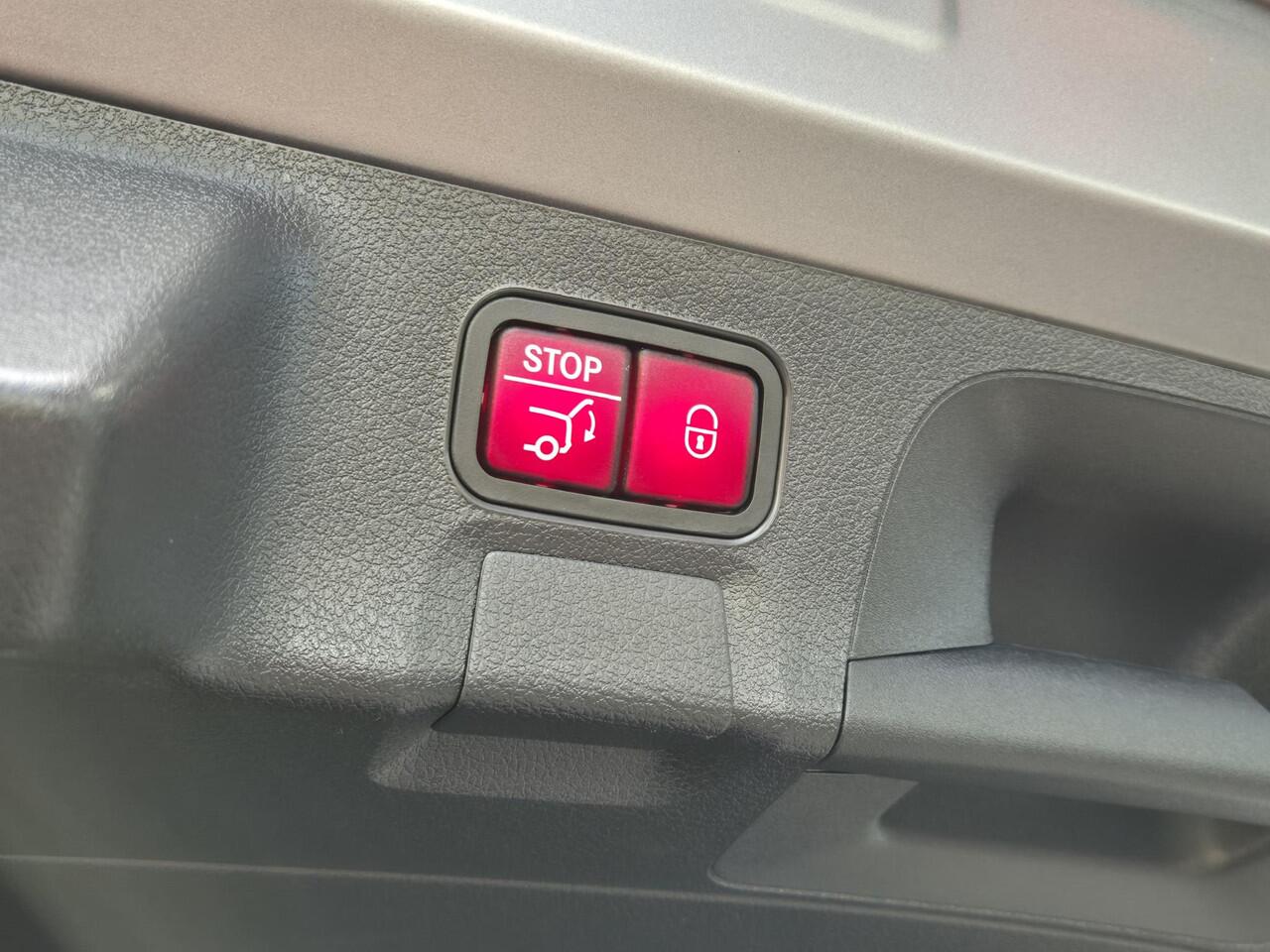 Mercedes-Benz CLA-KLASSE Shooting Brake 250 e Premium | Designo Mountaingrijs Magno | AMG LINE | ECC | PDC+Camera | Stoelverwarming |