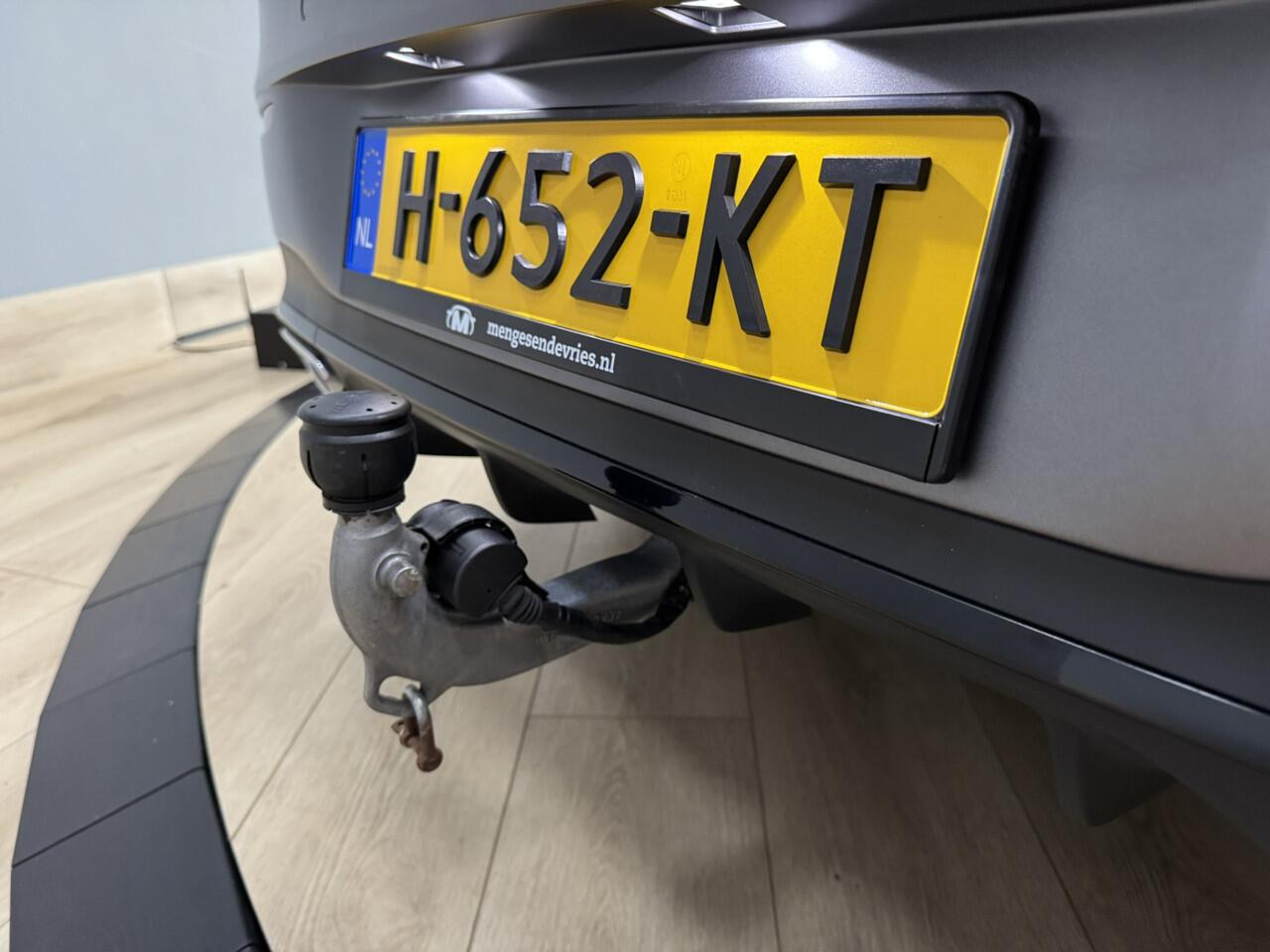 Mercedes-Benz CLA-KLASSE Shooting Brake 220 d Premium Plus Airco ECC | Panorama | Trekhaak | Camera | Cruise Control | Memory | Apple Carplay | Isofix | NAP