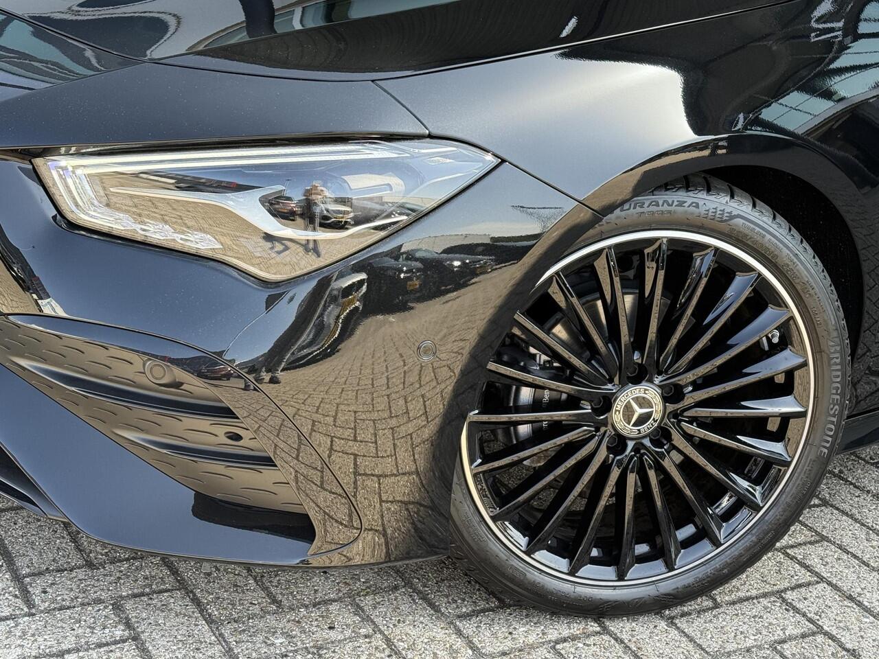 Mercedes-Benz CLA-KLASSE Shooting Brake 180 Star Edition LIMITED Panorama dak