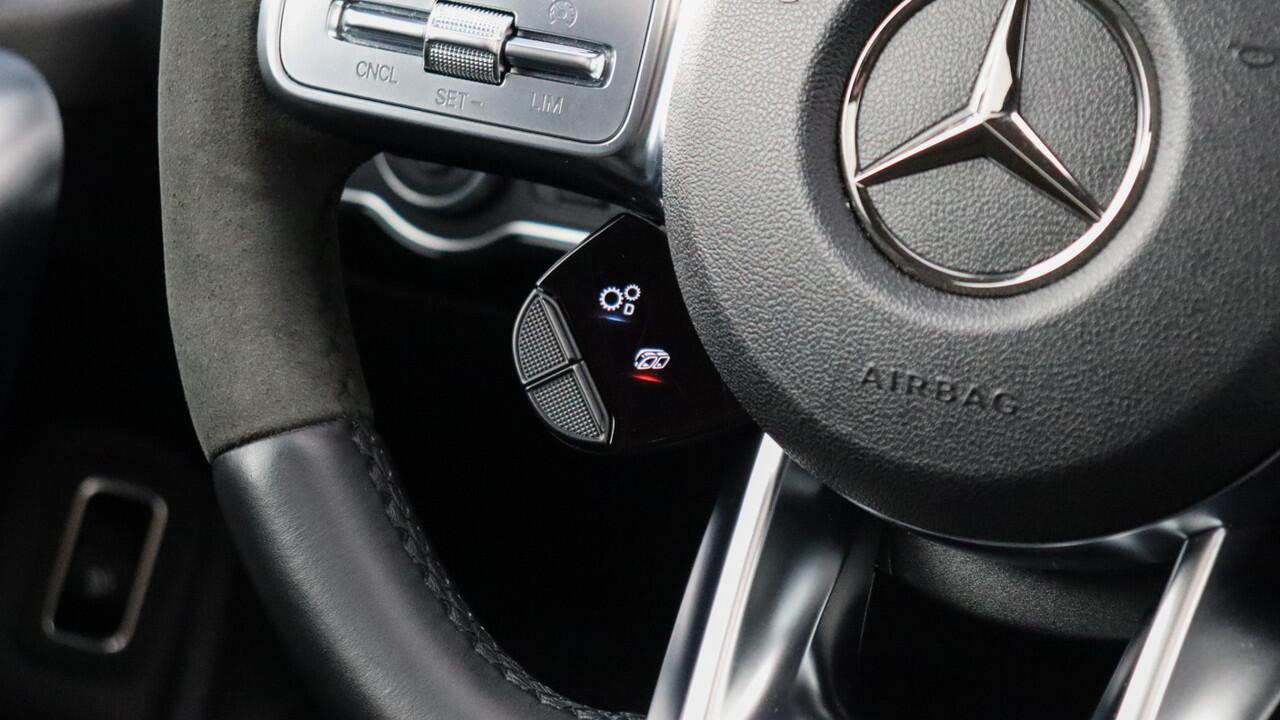 Mercedes-Benz CLA-KLASSE Shooting Brake AMG 45 S 4MATIC+ | AMG Drivers Package | Burmester | Panoramadak | Trekhaak |