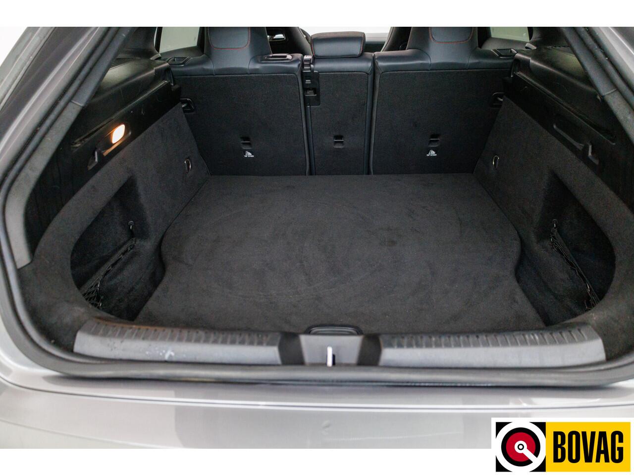 Mercedes-Benz CLA-KLASSE Shooting Brake 250 e AMG Line nw. model | Panoramadak | 19" zomer en winterset | Stoelverw. | Navigatie | Camera, Car-play, Sfeerverlichting