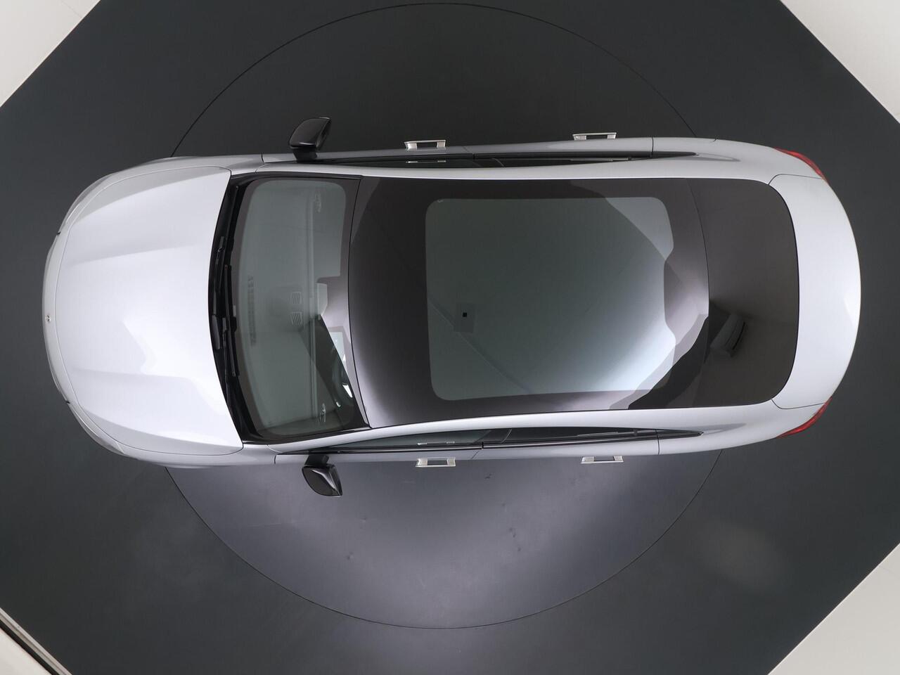 Mercedes-Benz CLA-KLASSE 250+ Launch Edition 85 kWh Accu | Memorystoelen | Warmtepomp | Multibeam Led | Stoelverwarming Voorin | Distronic Cruise Control | Achteruitrijcamera | Nightpakket | Dodehoekassistent