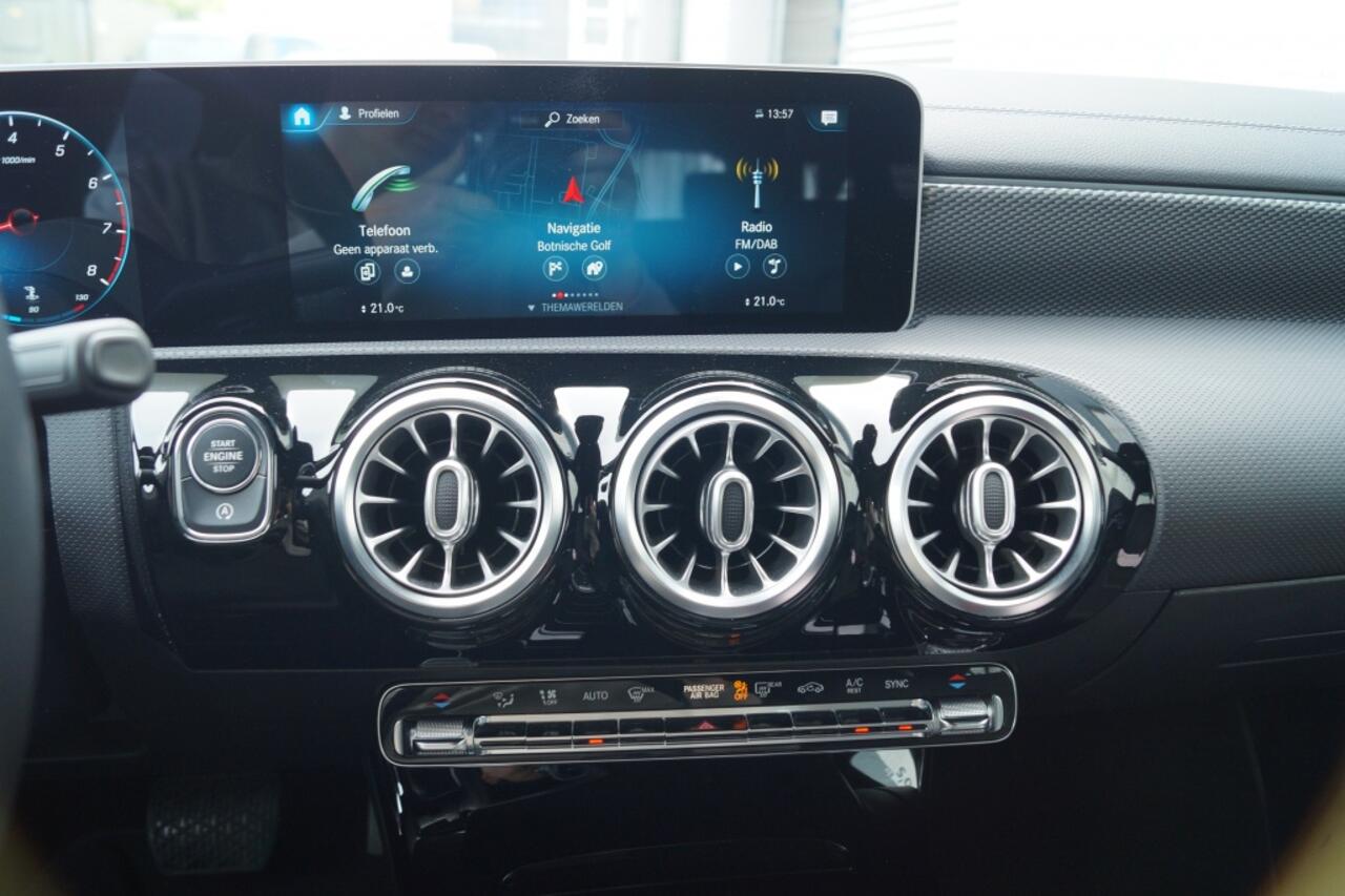 Mercedes-Benz CLA-KLASSE Shooting Brake 200 163pk Business Solution Pro -LEER-