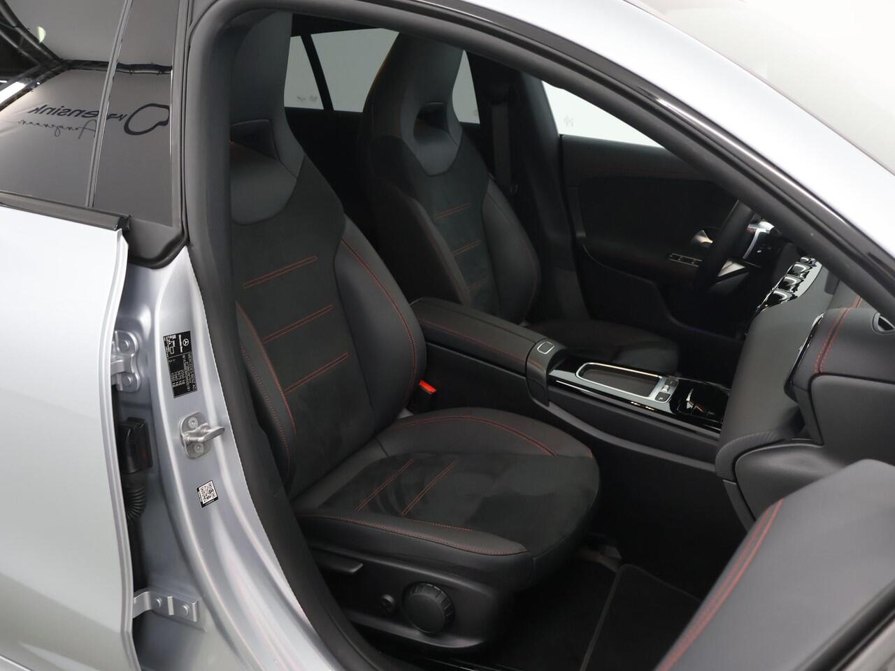 Mercedes-Benz CLA-KLASSE Shooting Brake 180 Star Edition AMG Line LIMITED | Panoramaschuifdak | Night | Achteruitrijcamera