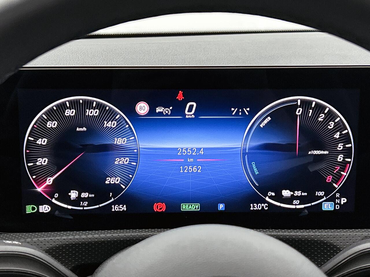 Mercedes-Benz CLA-KLASSE Shooting Brake 250 e Edition AMG Plug-In Hybride | Bahia Bruin interieur | Panoramadak | Burmester® | Memory | 360° Camera | Stoel en Stuurverwarming | Inclusief 24 maanden Mercedes-Benz Certified garantie voor Europa.