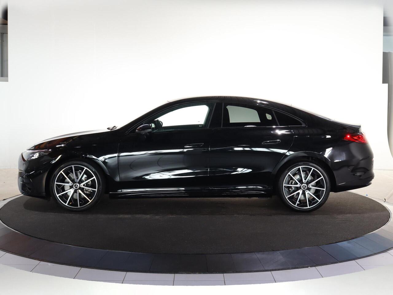 Mercedes-Benz CLA-KLASSE 250+ Launch Edition 85 kWh | AMG | Night | Panoramadak | 19" lichtmetalen velgen | Sfeerverlichting |