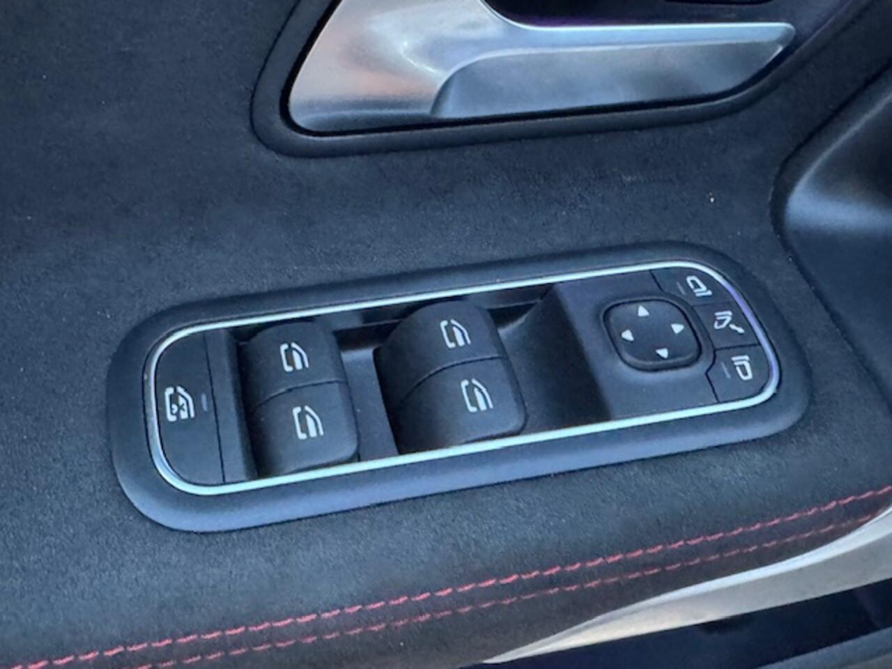 Mercedes-Benz CLA-KLASSE Shooting Brake AMG 35 4MATIC Premium Plus PANO NIGHT LEER SFEER LED 51000KM!!!