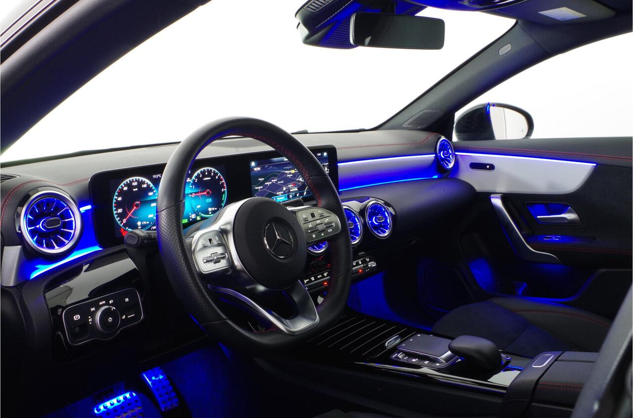 Mercedes-Benz CLA-KLASSE Shooting Brake 250 e AMG Line > 218pk/Pano.schuif/Matrix LED/Memory/AMG velgen/trekhaak...
