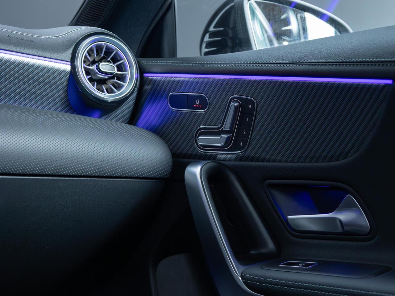 Mercedes-Benz CLA-KLASSE Shooting Brake 200 Luxury Line Panorama dak