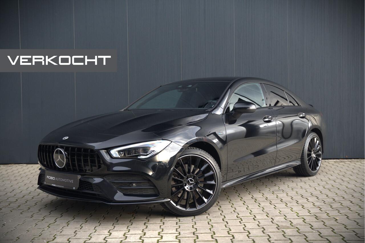 Mercedes-Benz CLA-KLASSE 250 e Premium Plus | AMG Line | CLA45 Styling | Stoelverwarming | Keyless | Adaptive Cruise Control | Ambiance verlichting | Camera | Parkeersensoren |