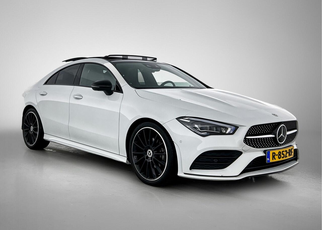 Mercedes-Benz CLA-KLASSE 180 AMG Line | Panoramadak | Sfeerverlichting | 19 Inch AMG velgen | Distronic | 360°-camera | Inclusief 24 maanden MB Certified garantie voor Europa.
