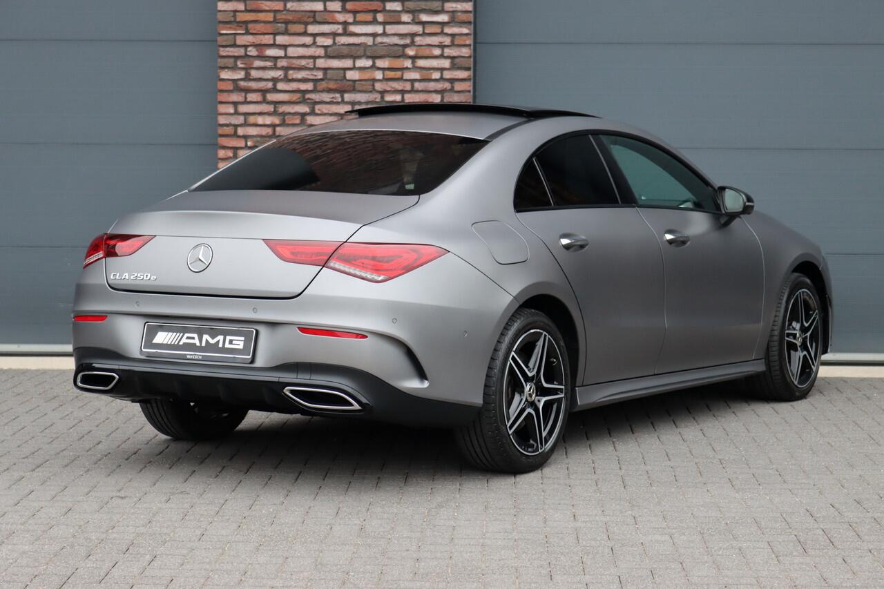 Mercedes-Benz CLA-KLASSE 250 e AMG Line | Distronic+ | Panoramadak | Memory | Burmester | HUD | Surround Camera | Keyless Go | Nightpakket | Augmented Reality |