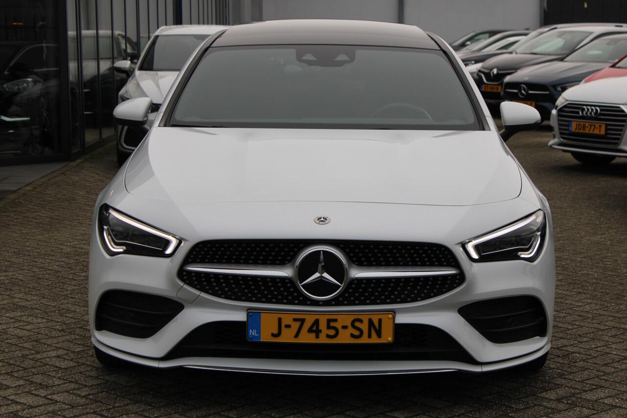 Mercedes-Benz CLA-KLASSE Shooting Brake 180 AUT7 AMG PANORAMADAK MEMORY CARPLAY SFEER TREKHAAK