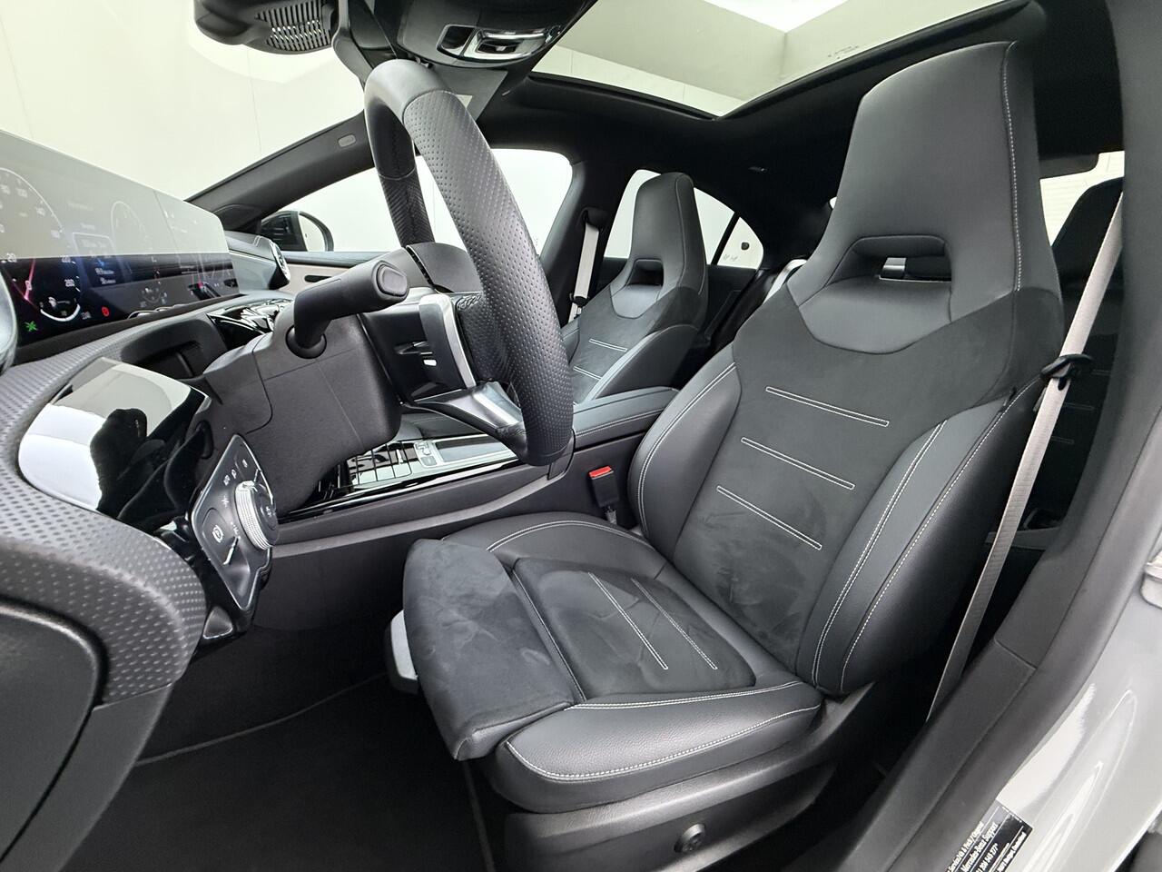 Mercedes-Benz CLA-KLASSE 250 e AMG line | Alpinegrijs Pano HUD Memory 360 Camera