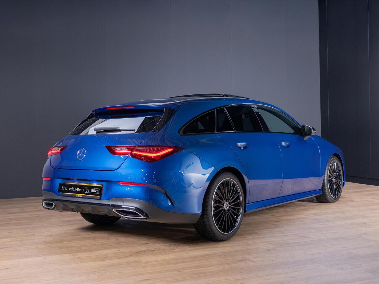 Mercedes-Benz CLA-KLASSE Shooting Brake 180 Star Edition AMG LIMITED Panorama dak