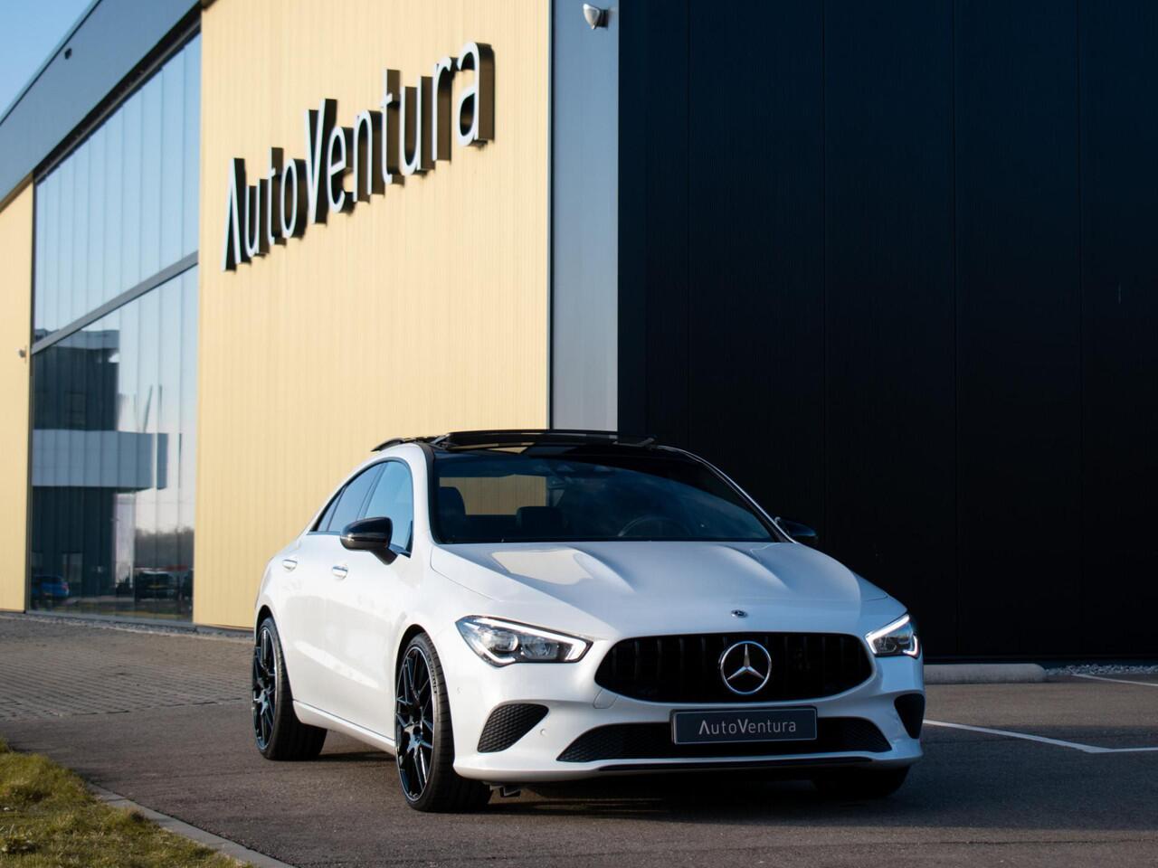 Mercedes-Benz CLA-KLASSE 180 AMG Line | Panoramadak | Adaptieve Cruise Control| Achteruitrijcamera |