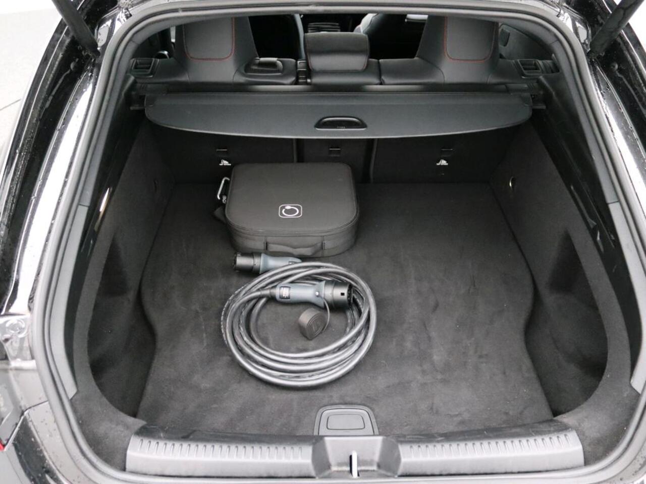 Mercedes-Benz CLA-KLASSE Shooting Brake 250 e Star Edition AMG Line Plus AMG Line | Night Pakket |Panorama Schuif-Kanteldak | Memory Stoelen | Head-up display | Parkeerpakket met 360°-camera. Inclusief 24 maanden Mercedes-Benz Certified garantie voor Europa.