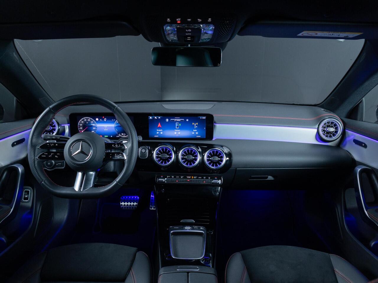 Mercedes-Benz CLA-KLASSE Shooting Brake 250 e Star Edition AMG Line Panorama dak