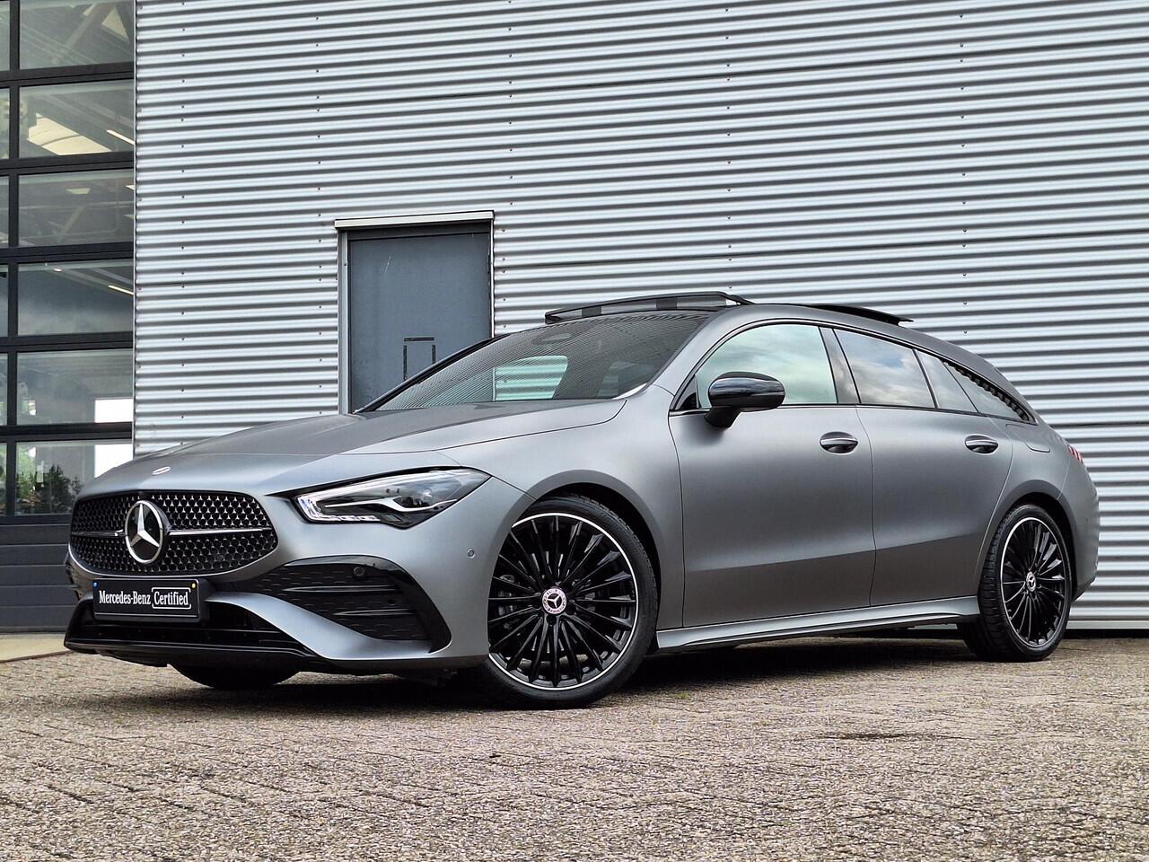 Mercedes-Benz CLA-KLASSE Shooting Brake 180 AMG | Matgrijs | Nightpakket | Panoramadak | Dodehoekassistent | Apple CarPlay | Android Auto | Sfeerverlichting | Stoelverwarming | Achteruitrijcamera | Elektrisch Inklapbare Buitenspiegels